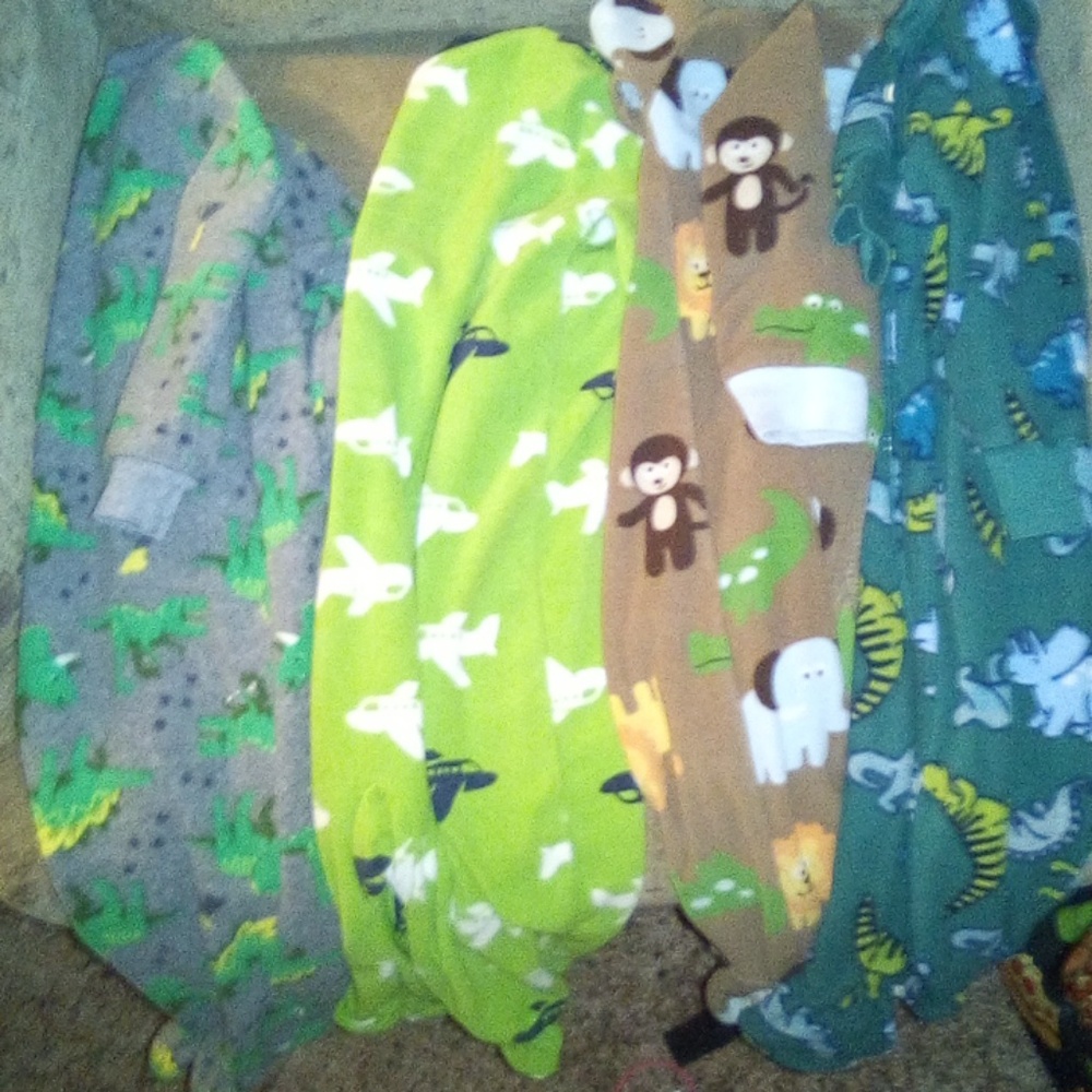 Carter Footie pajamas 5 items